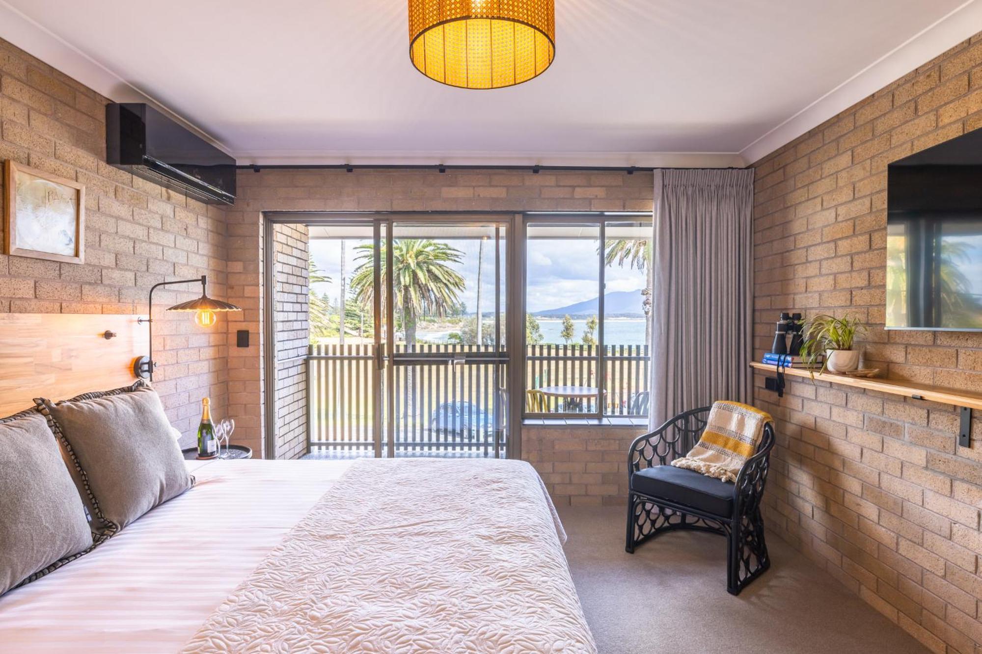 Bermagui Beach Hotel Номер фото